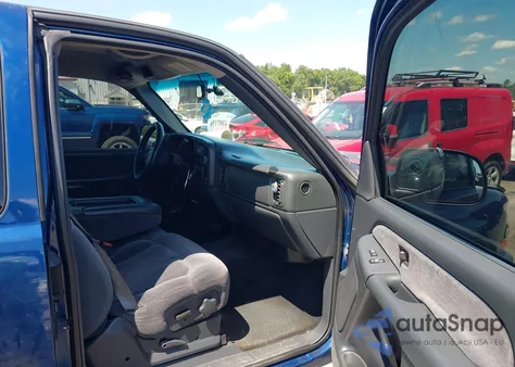 2002 Chevrolet Silverado 1500 Ls из США, поврежденный, VIN 2GCEK19T221286296